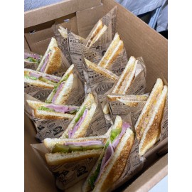 Набор сендвичей с бужениной и с консервированным тунцом 